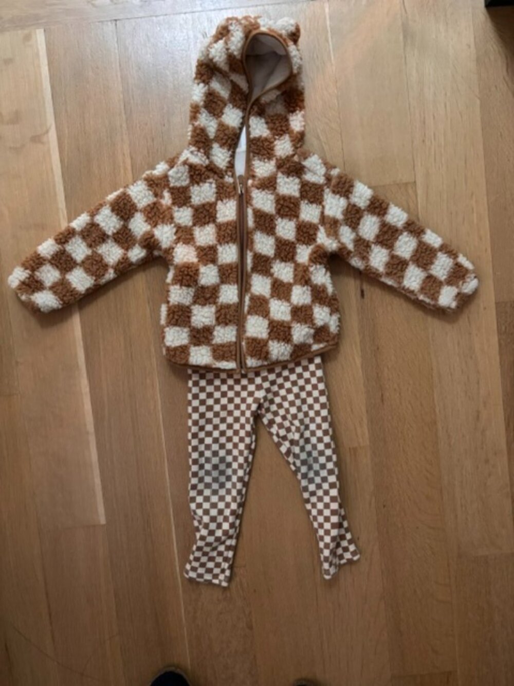 4T: Baby Gap brown and white checkered fuzzy fleece jacket & matching pants